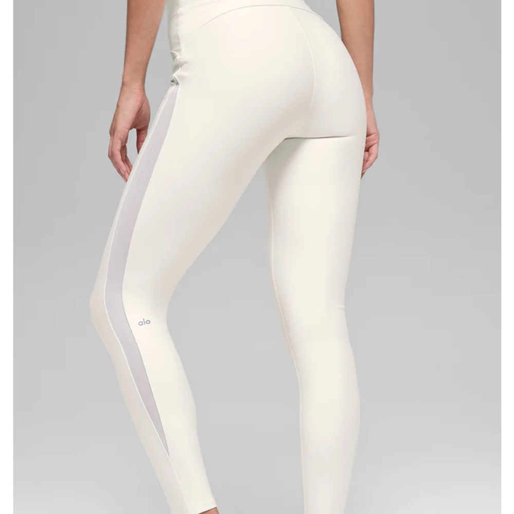 ALO Yoga Women's Ivory Leggings